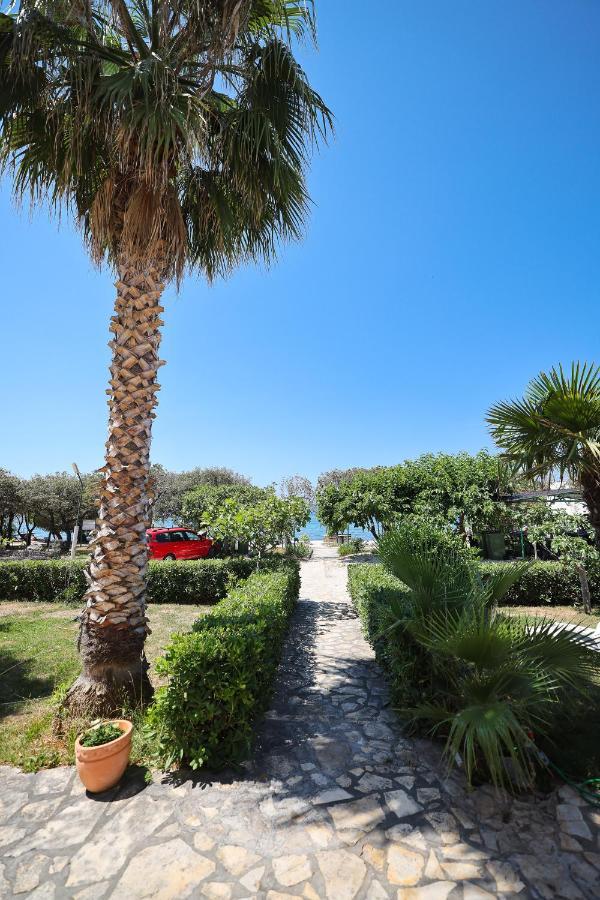 Apartments Malic Petrcane Luaran gambar