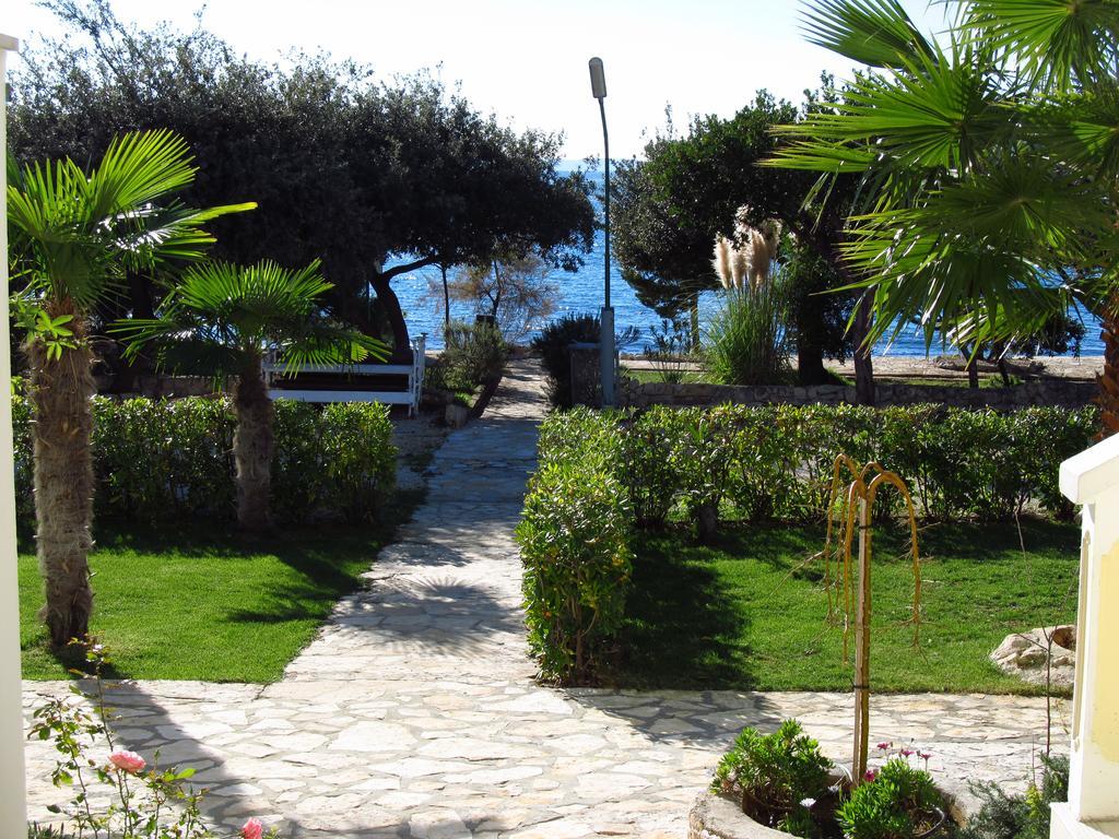 Apartments Malic Petrcane Bilik gambar
